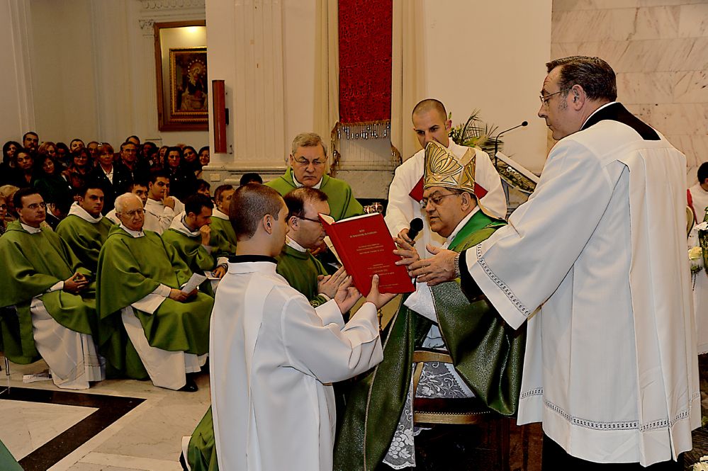 possesso-canonico-don-doriano-12-11-2011 (45)